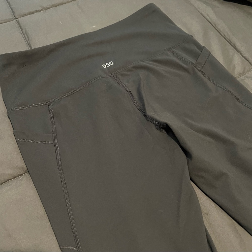 DSG Women’s Momentum 7/8 Length Leggings Bundle of 2 Dark Grey & Black, NWOTs  S - Picture 2 of 10